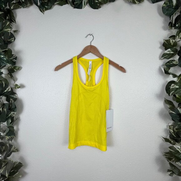 Lululemon Athletic Swiftly Tech Racerback Tank 2.0 Race NWT Yellow Size 4 - Picture 1 of 7